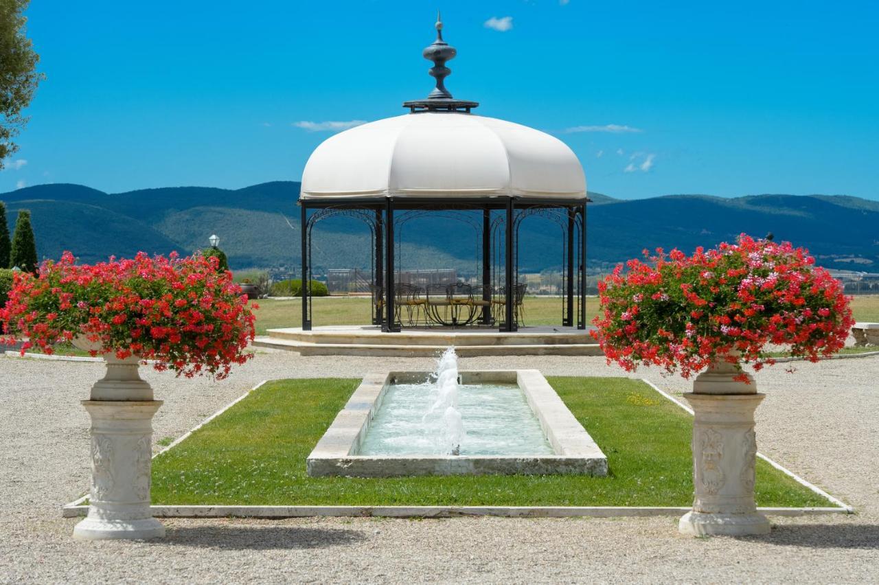 La Bagnaia Golf Resort Luaran gambar